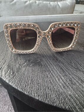 Circus by Sam Edelman off white cream oversized rhinestone sunglasses